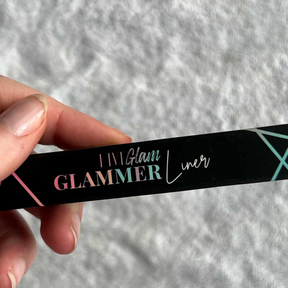 Sleek Black Eyeliner